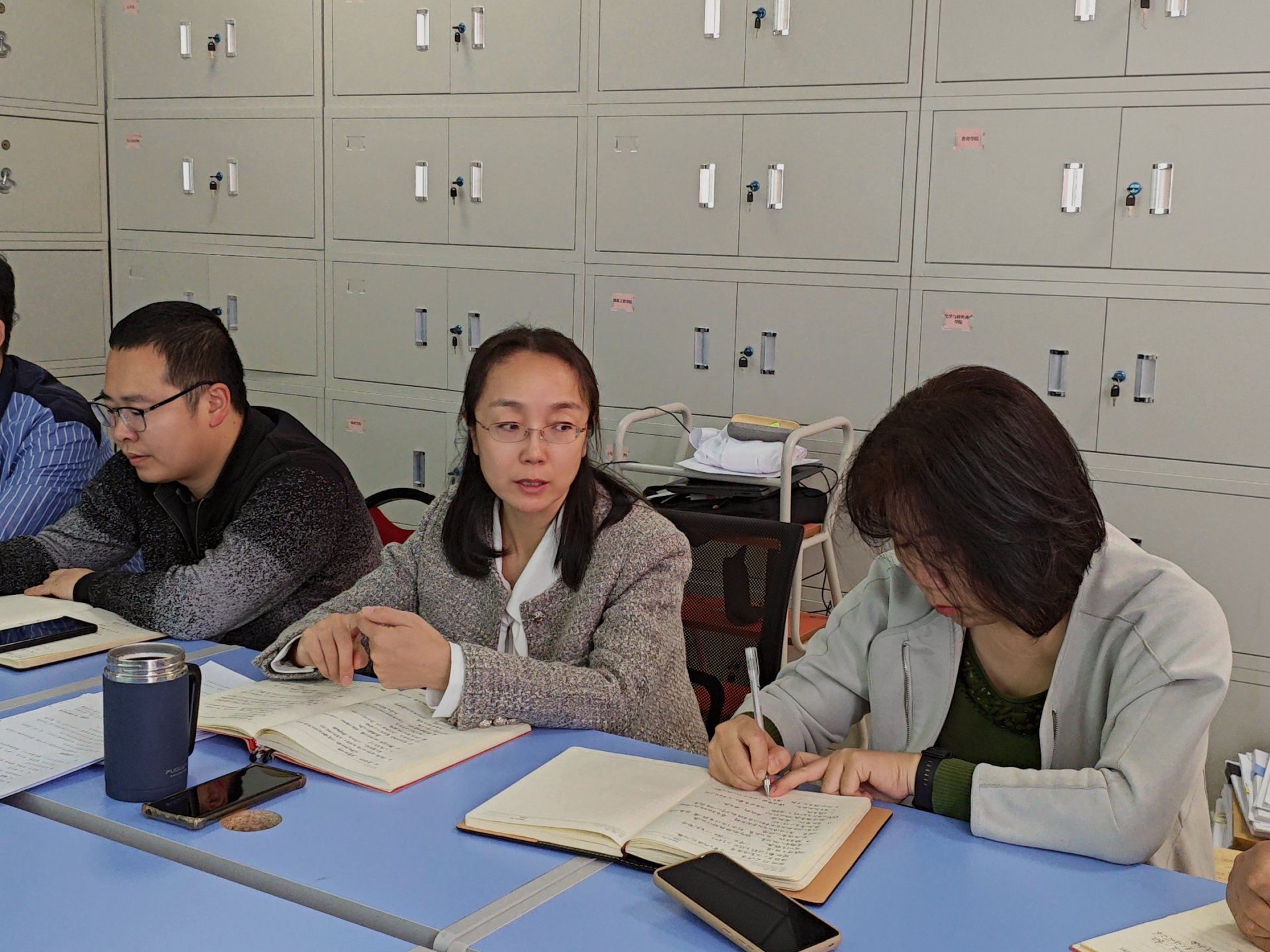 人事处召开本科特邀用户注册送38帮助中心教学审核评估工作推进部署会